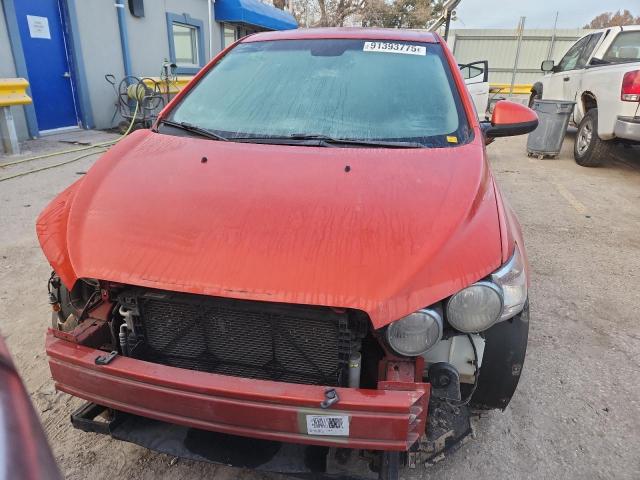 Chevrolet Sonic Ls Image 4