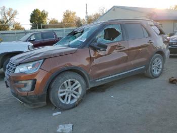  Salvage Ford Explorer