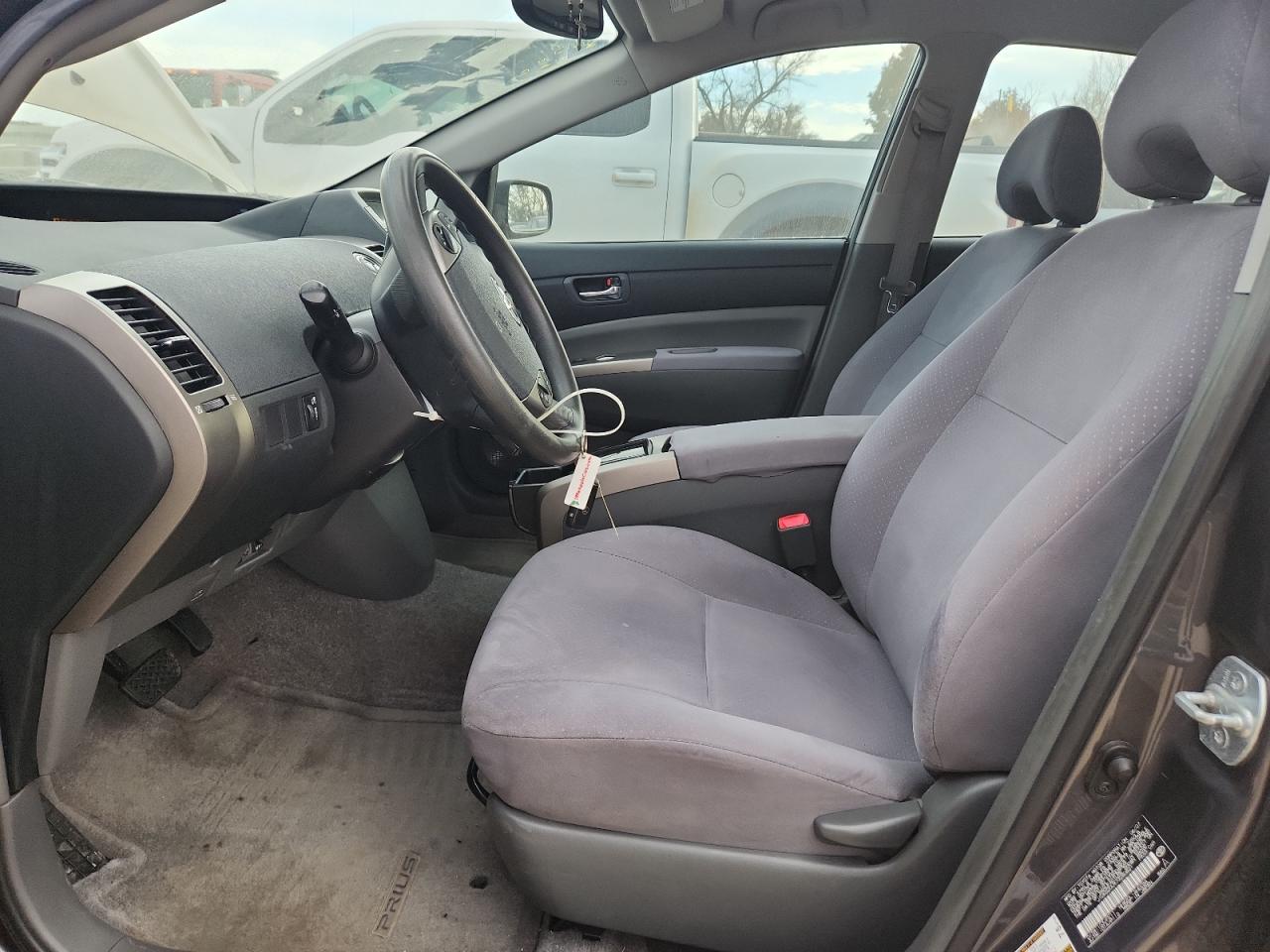 Toyota Prius Image 9