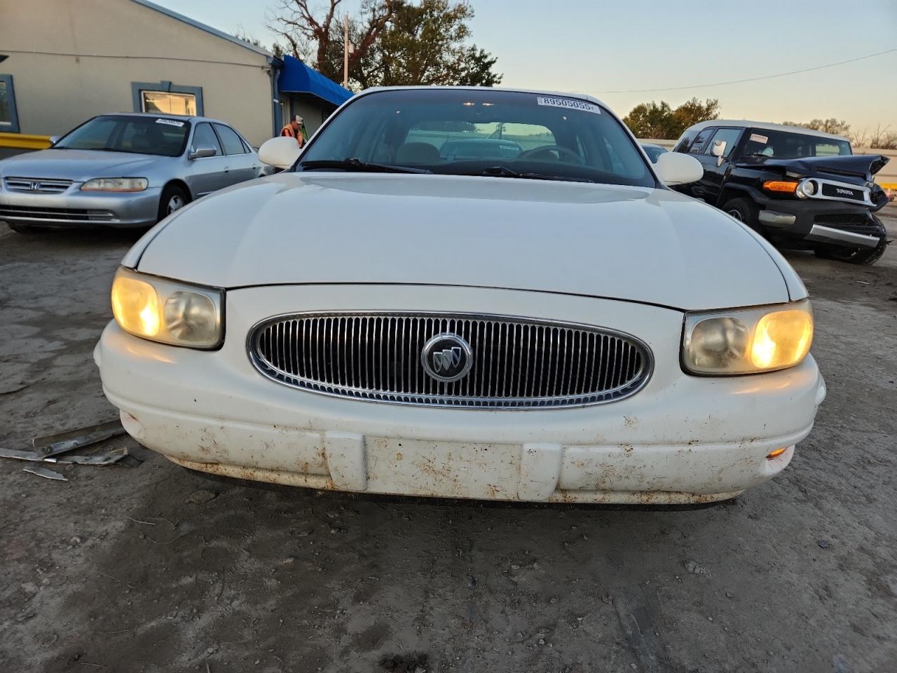 Buick LeSabre Custom Image 12