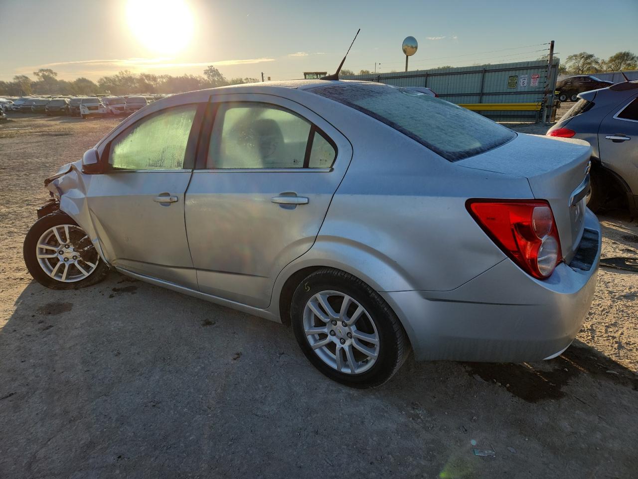 Chevrolet Sonic Lt Image 7