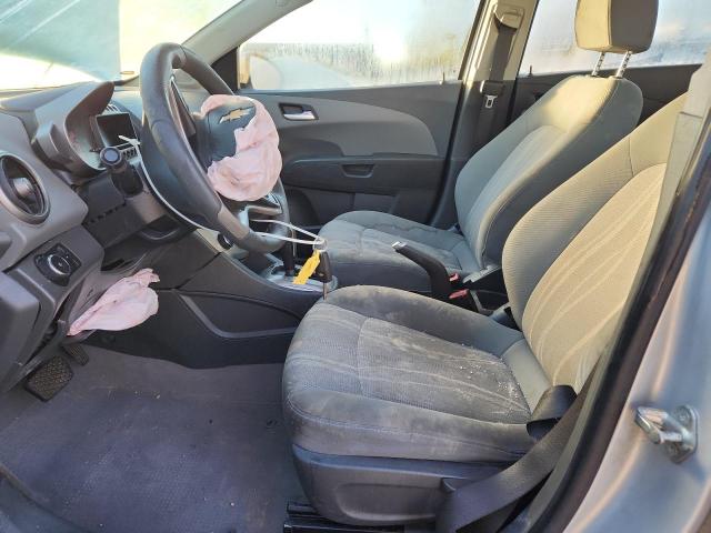 Chevrolet Sonic Lt Image 4