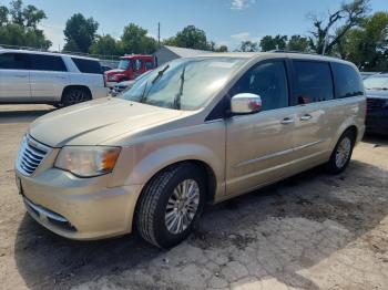  Salvage Chrysler Minivan