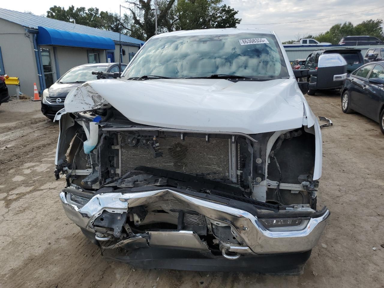 Ford F-150 Supercrew Image 6