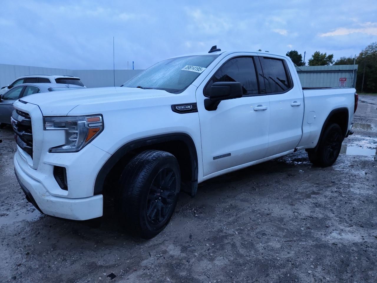 GMC Sierra C1500 Elevation Image 1