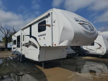  Salvage Heartland Rv Sundance 3