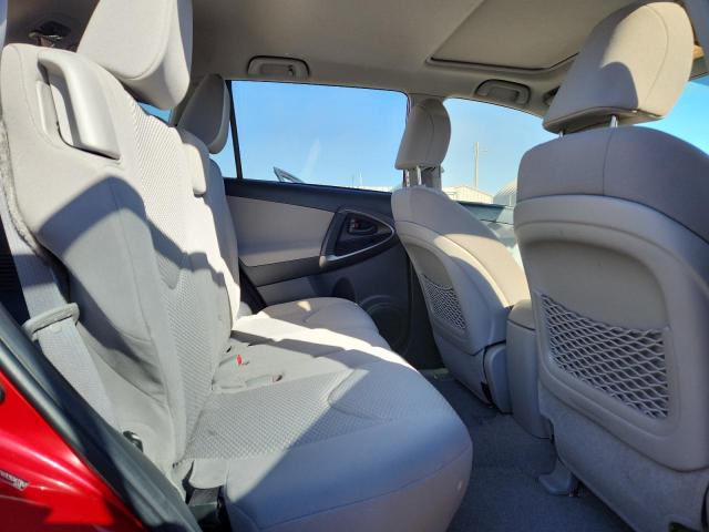 Toyota RAV4 Image 11