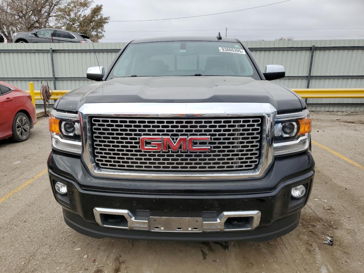 GMC Sierra K1500 Denali Image 5