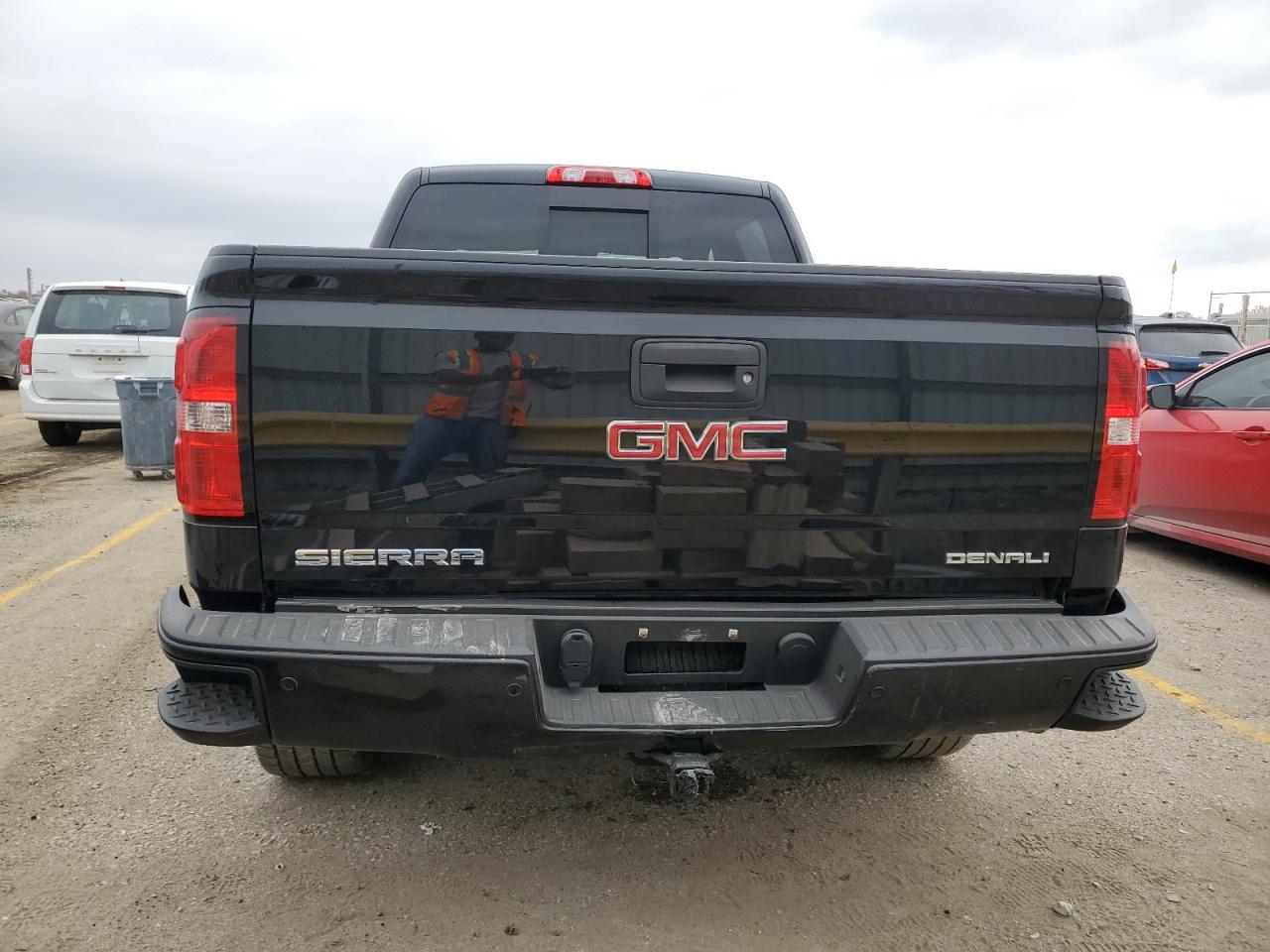 GMC Sierra K1500 Denali Image 11