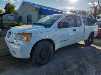  Salvage Nissan Titan