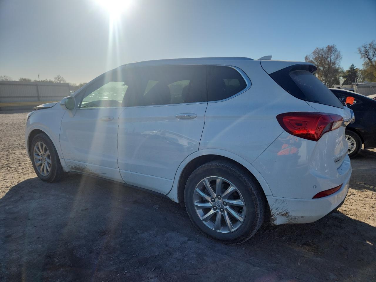 Buick Envision Essence Image 3