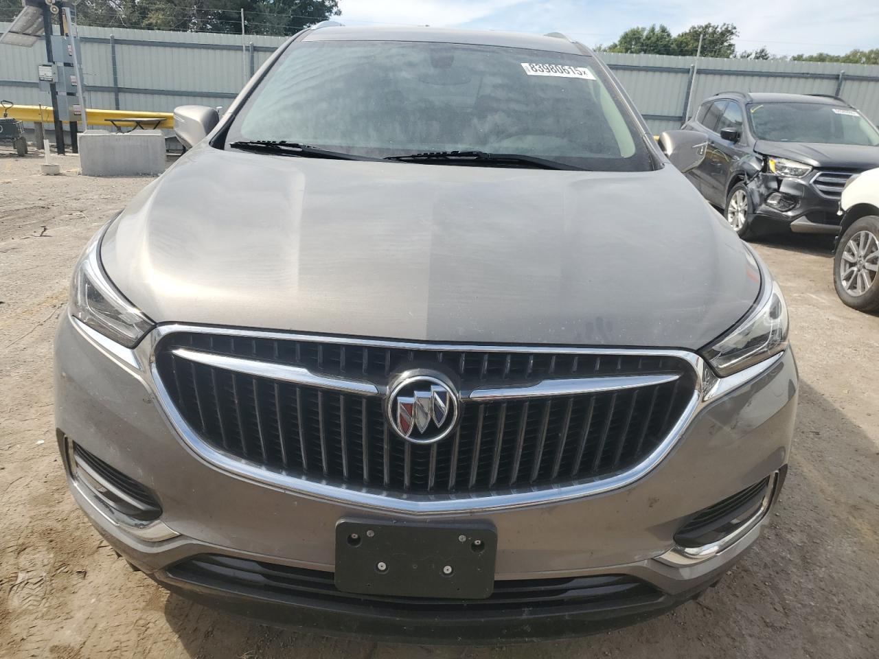 Buick Enclave Essence Image 2