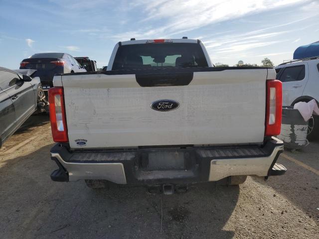 Ford F-250 Super Duty Image 9