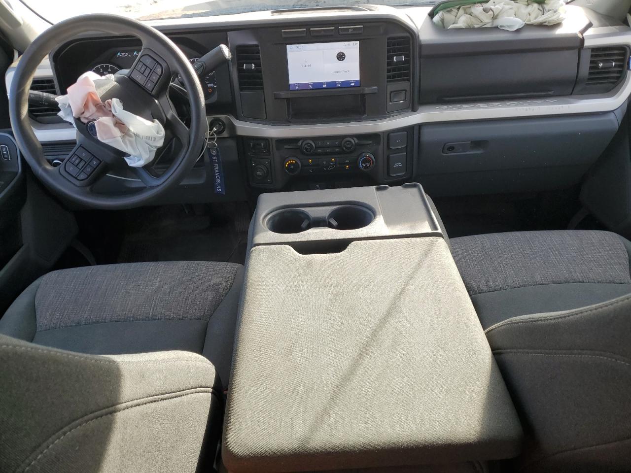 Ford F-250 Super Duty Image 3