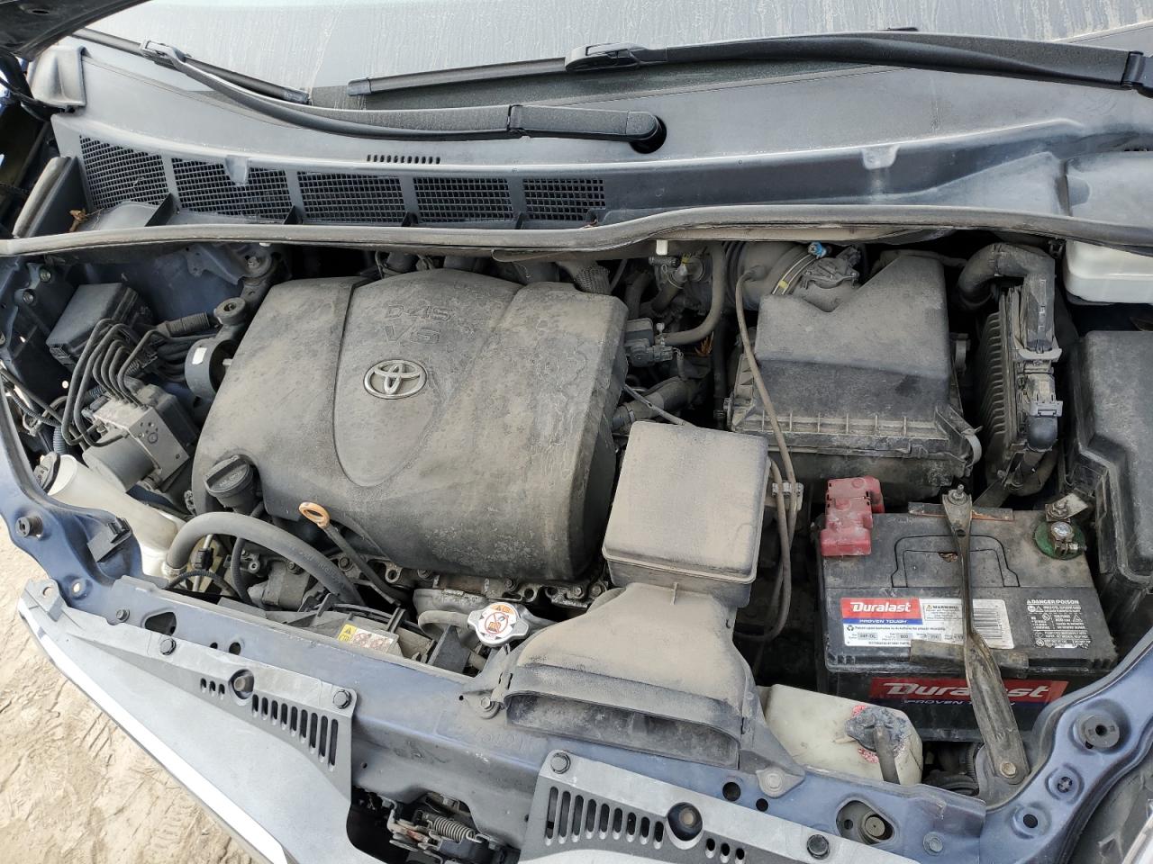 Toyota Sienna Xle Image 14