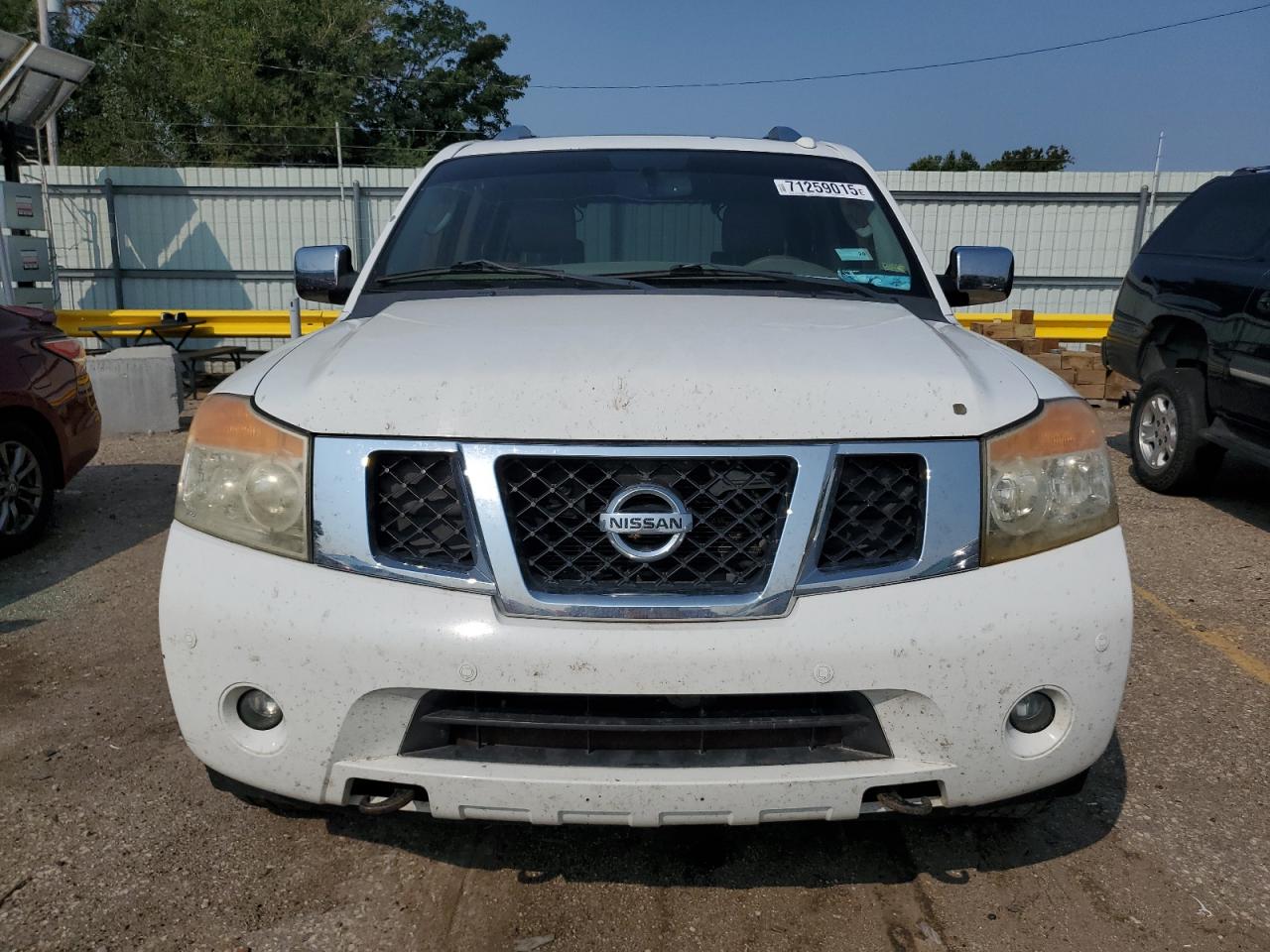 Nissan Armada Platinum Image 3