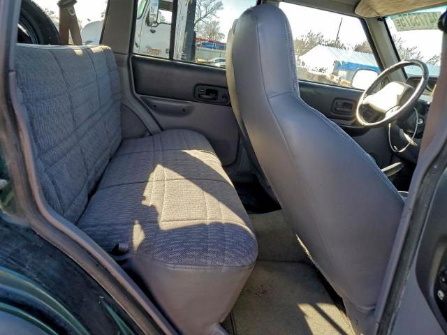 Jeep Grand Cherokee Sport Image 9