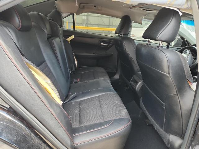 Toyota Camry Le Image 11