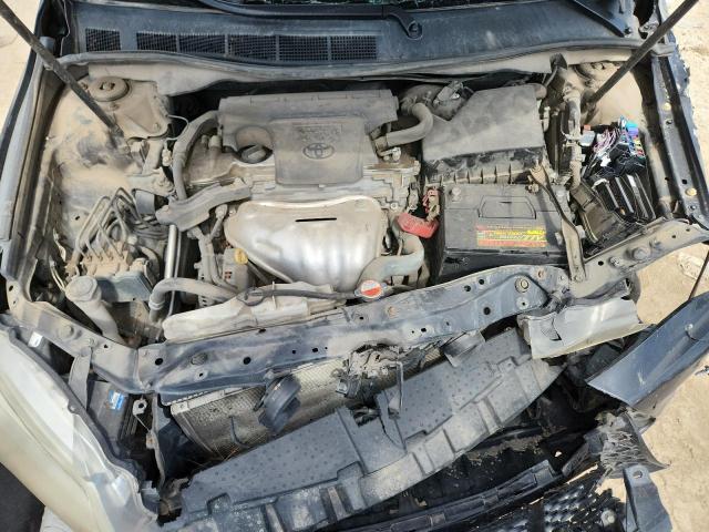 Toyota Camry Le Image 8