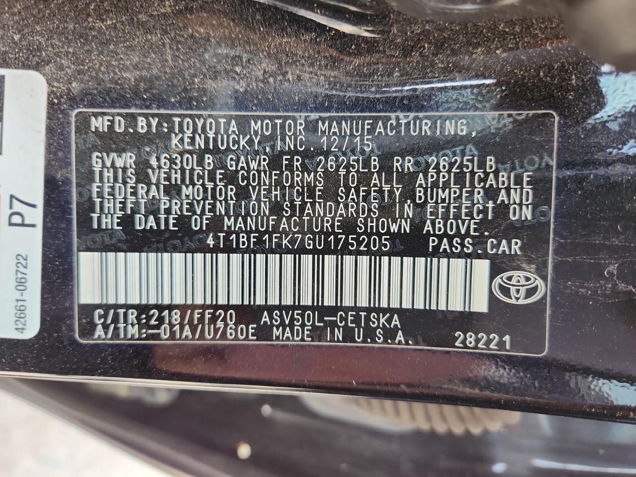 Toyota Camry Le Image 10