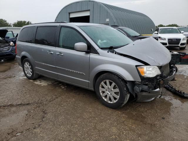 Chrysler Minivan Touring Image 5