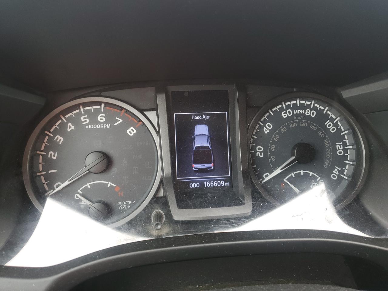 Toyota Tacoma Double Cab Image 10