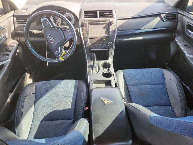 Toyota Camry Le Image 7