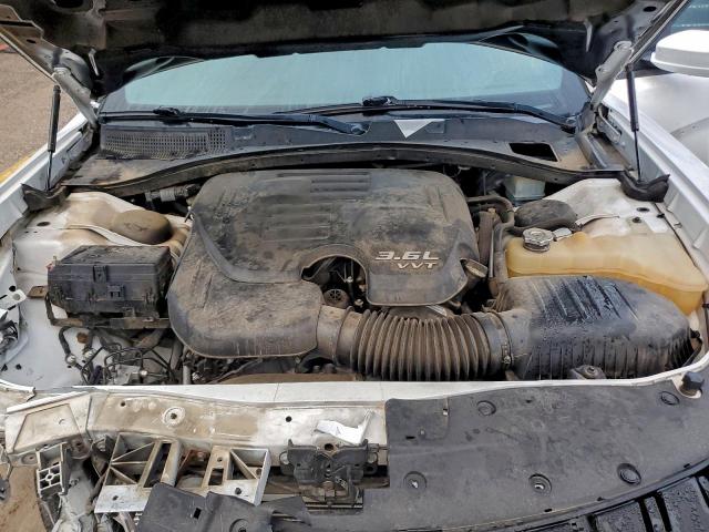 Dodge Charger Se Image 11