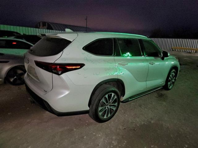 Toyota Highlander Xle Image 11