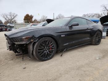  Salvage Ford Mustang