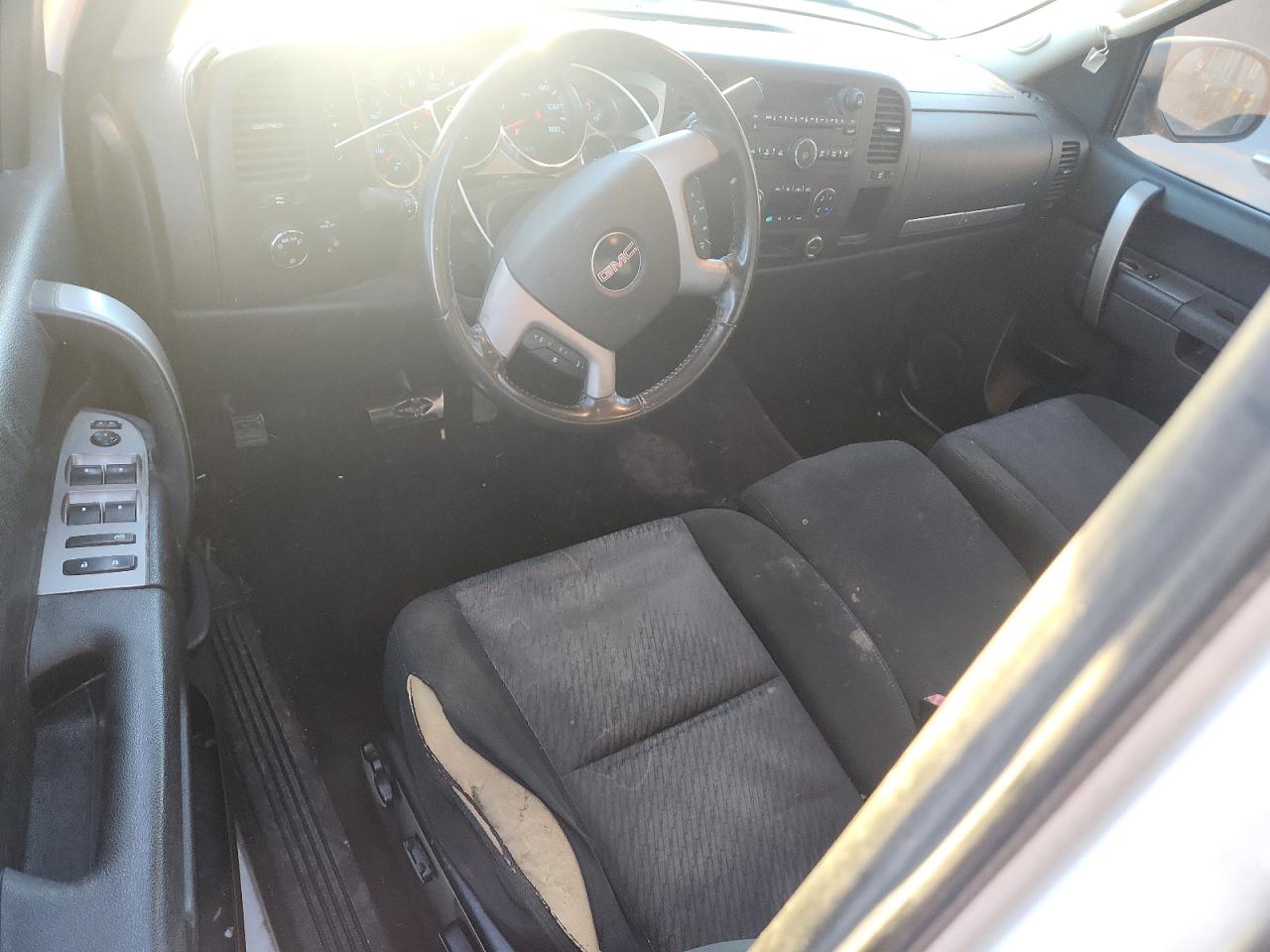 GMC Sierra K1500 Sle Image 10