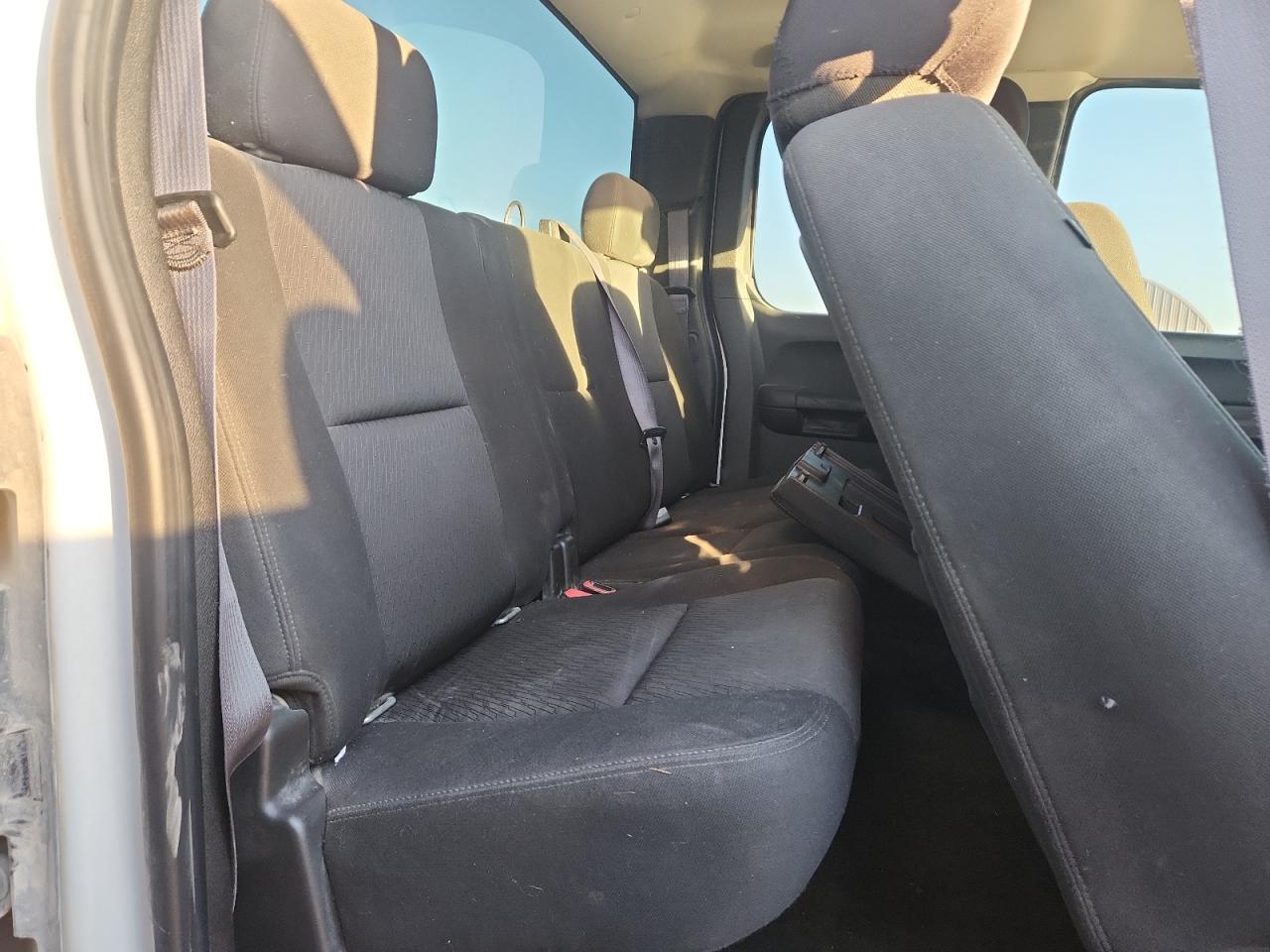 GMC Sierra K1500 Sle Image 2