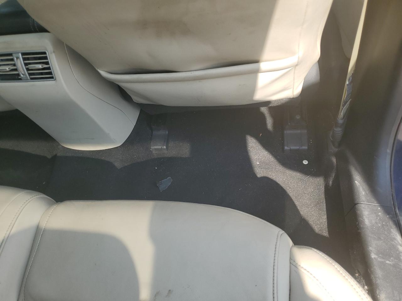 Nissan Maxima 3.5s Image 6