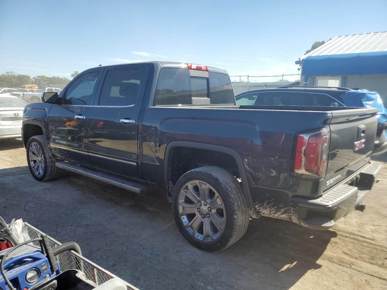 GMC Sierra K1500 Denali Image 5