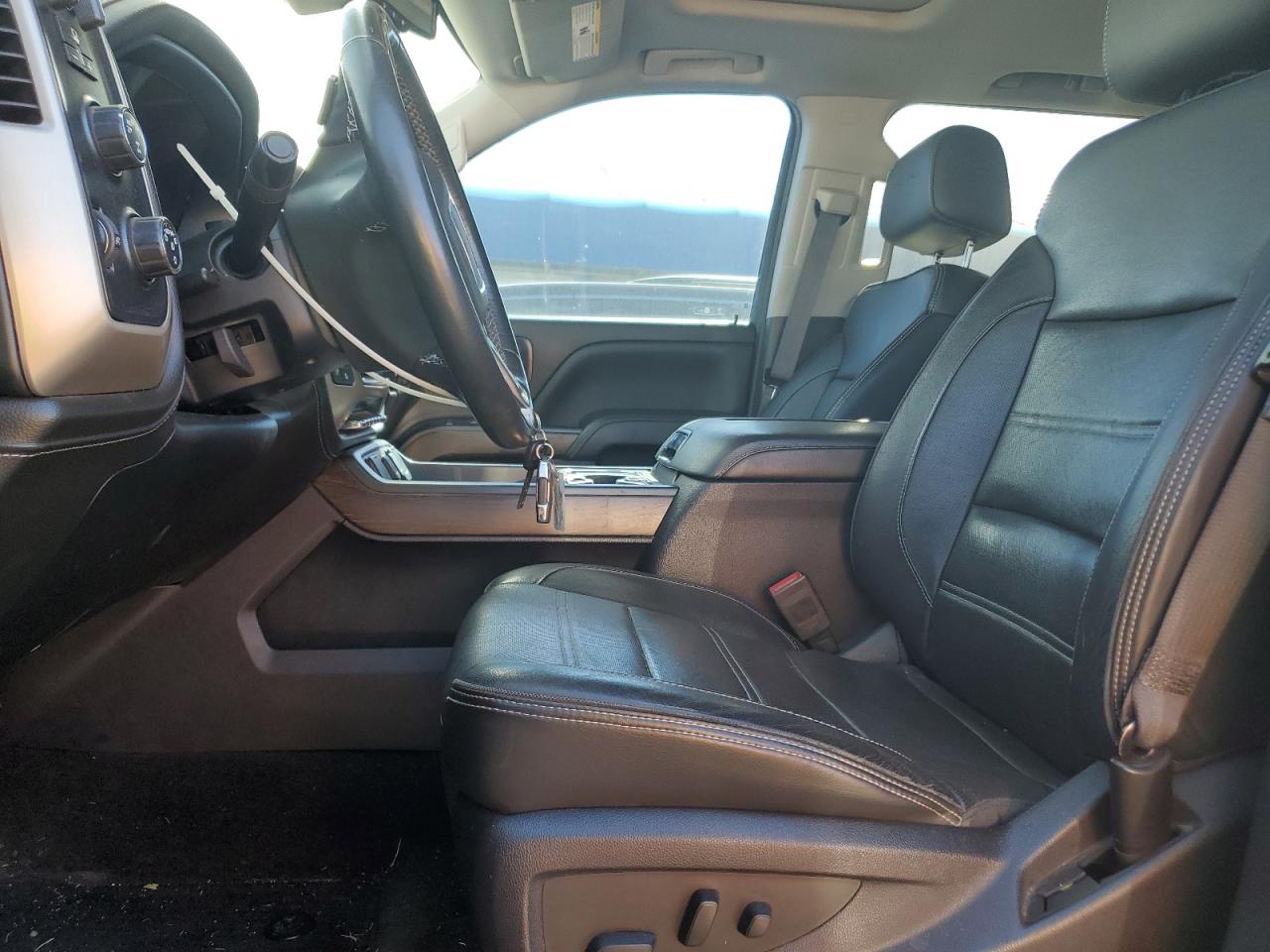 GMC Sierra K1500 Denali Image 8