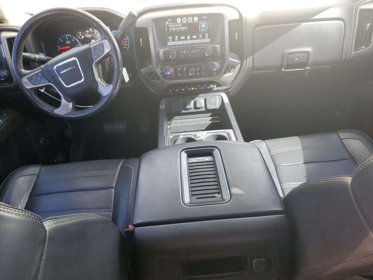 GMC Sierra K1500 Denali Image 7