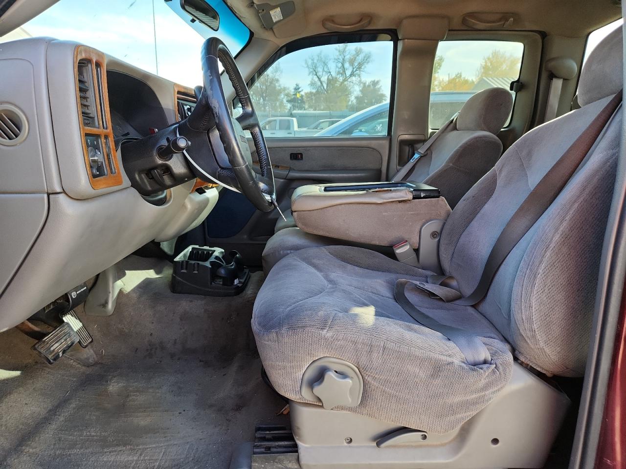 GMC Sierra C1500 Image 5