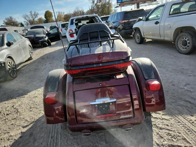 Harley-Davidson Fl Tri Glide Ultra Image 9