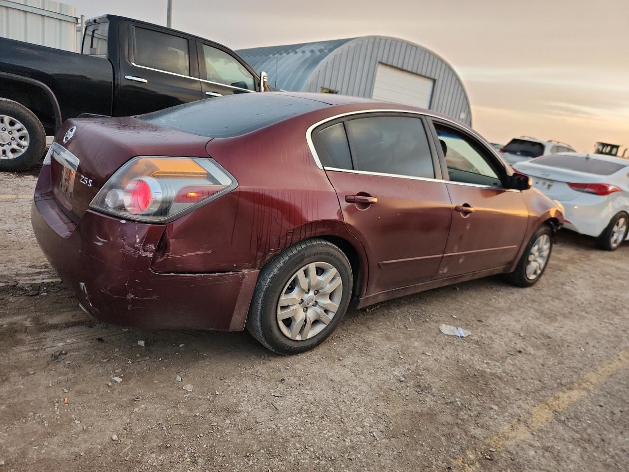 Nissan Altima Base Image 3