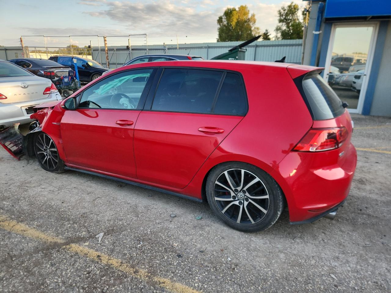Volkswagen GTI Image 10
