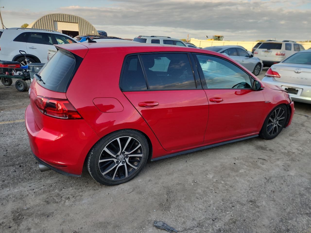 Volkswagen GTI Image 3