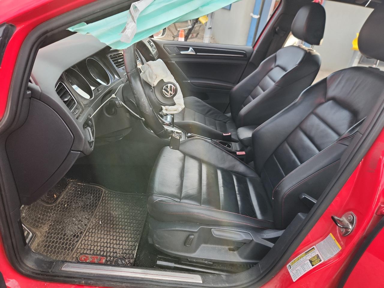 Volkswagen GTI Image 7