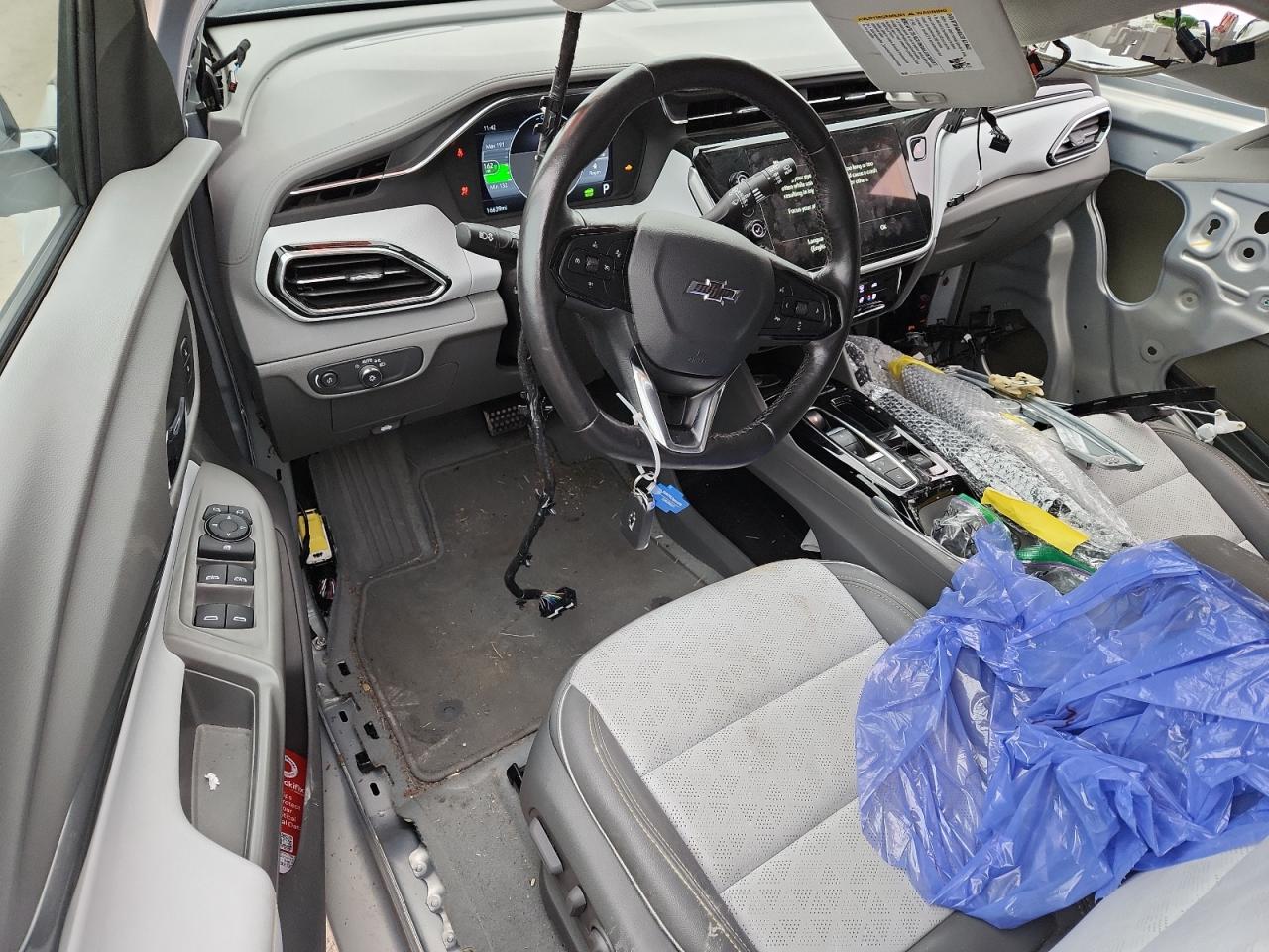 Chevrolet Bolt Premier Image 8