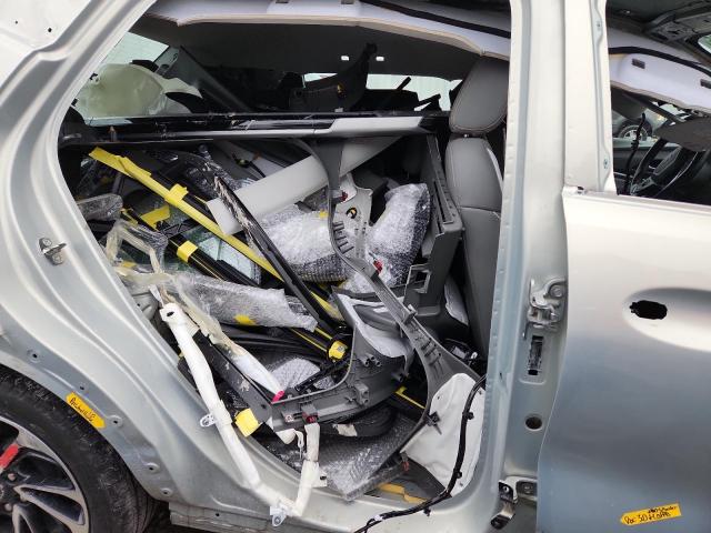 Chevrolet Bolt Premier Image 2