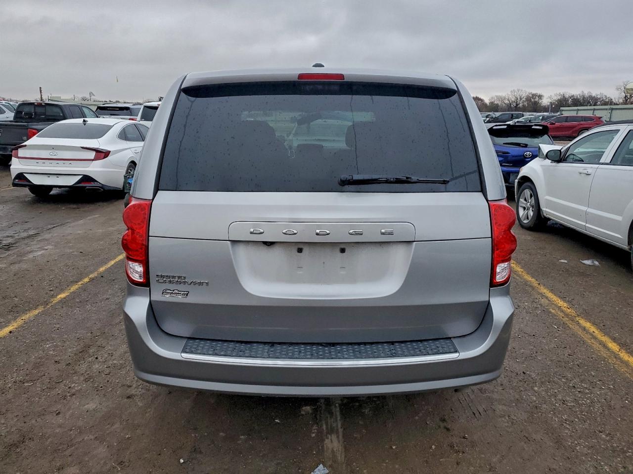 Dodge Caravan Se Image 11