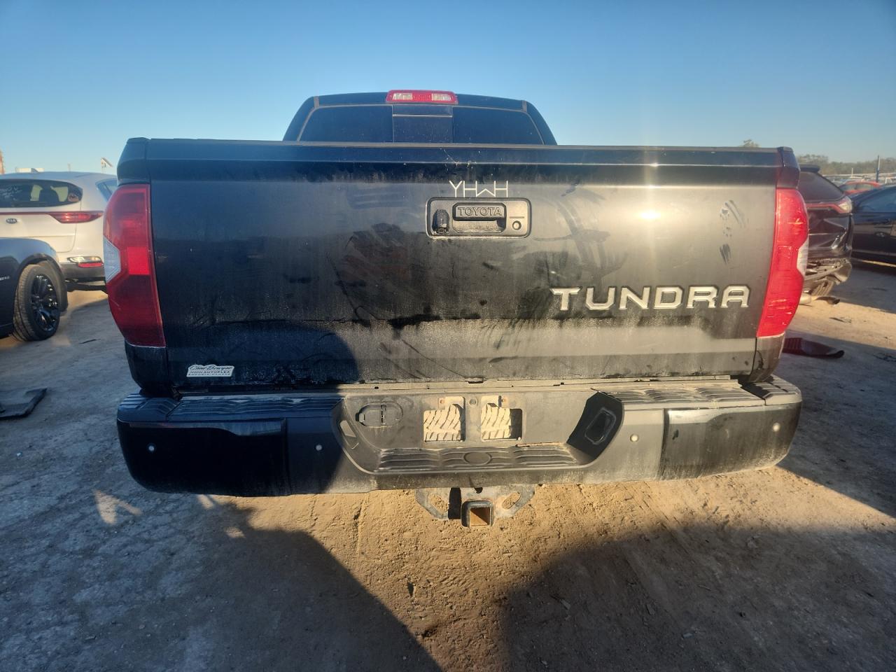 Toyota Tundra Double Cab Limited Image 10