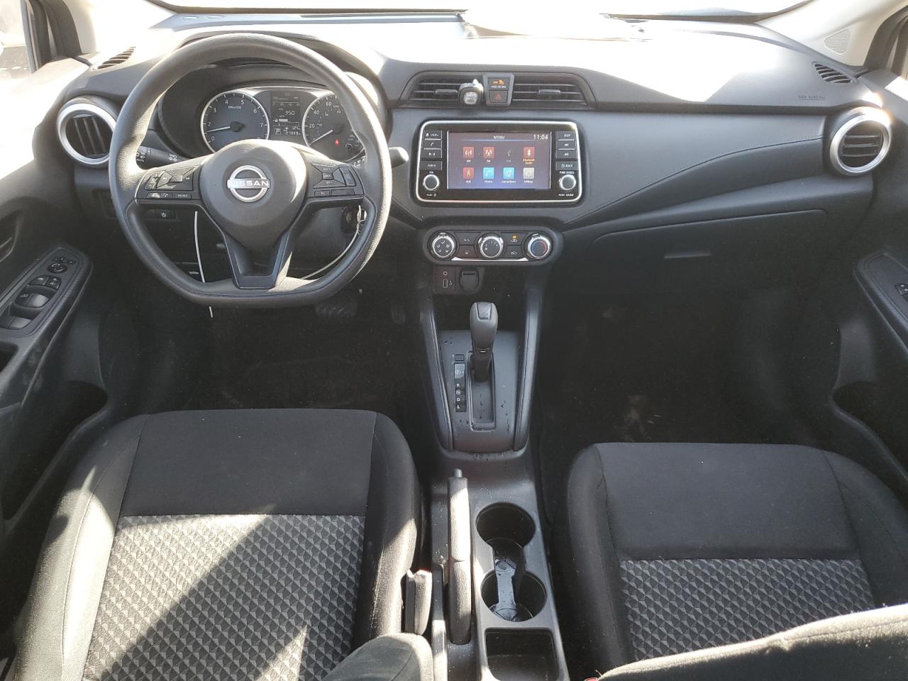 Nissan Versa S Image 5