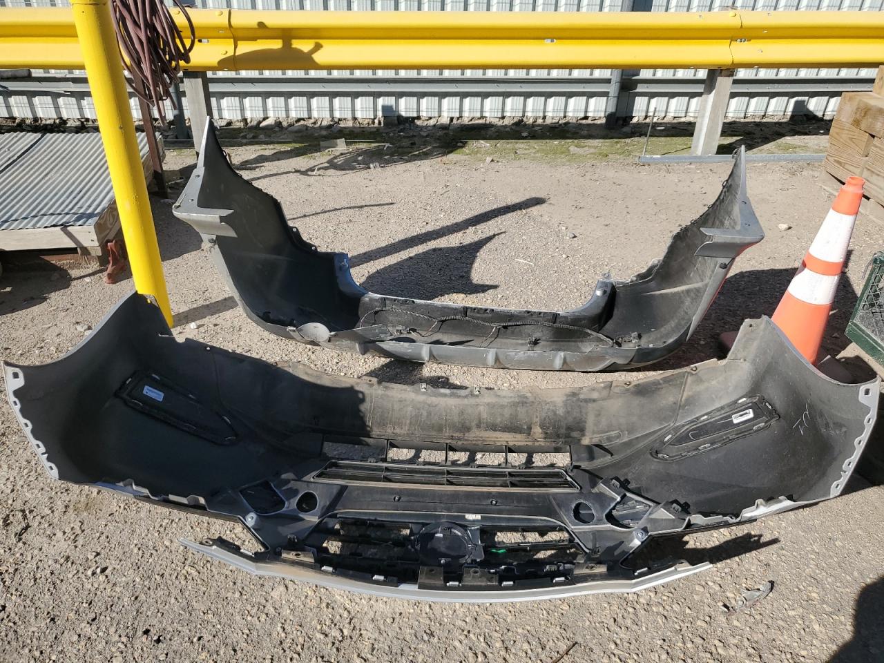 Nissan Versa S Image 12