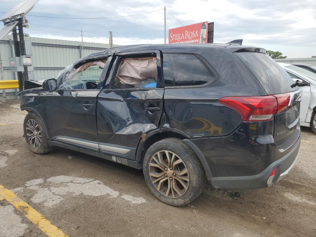 Mitsubishi Outlander Es Image 2