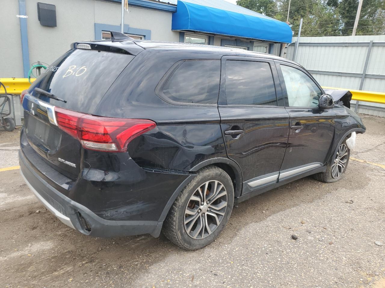 Mitsubishi Outlander Es Image 12